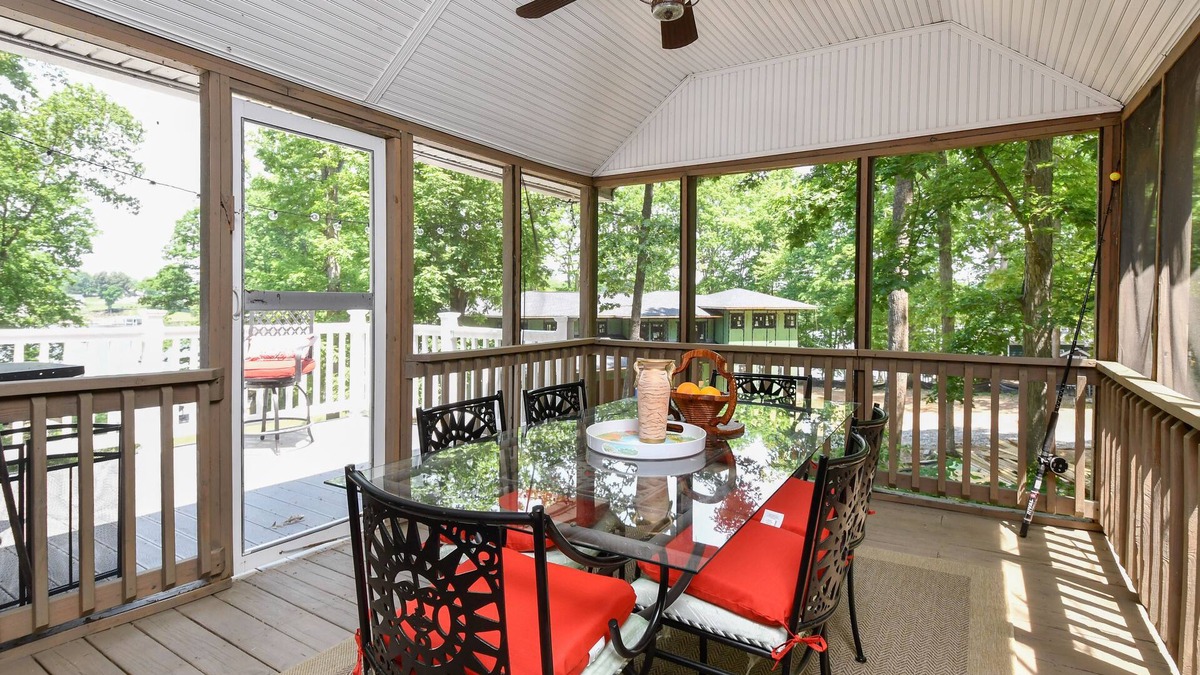 Mineral House | Lakefront Sunset Lagoon w/Dock New Listing