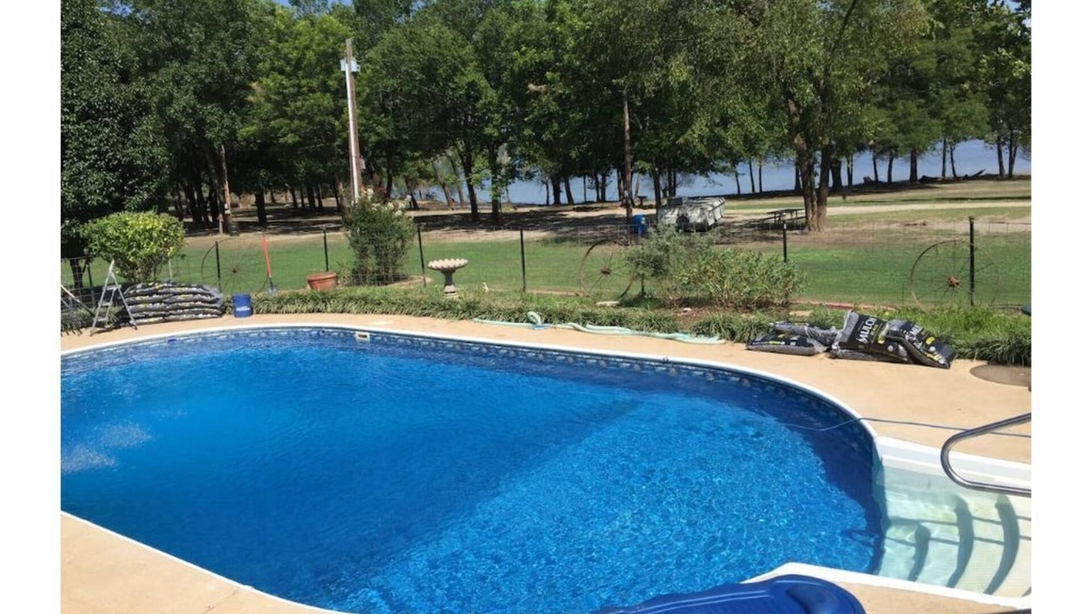 Mayes County House | Lakefront Tiny Farm House, with pool, on quiet Lake Hudson