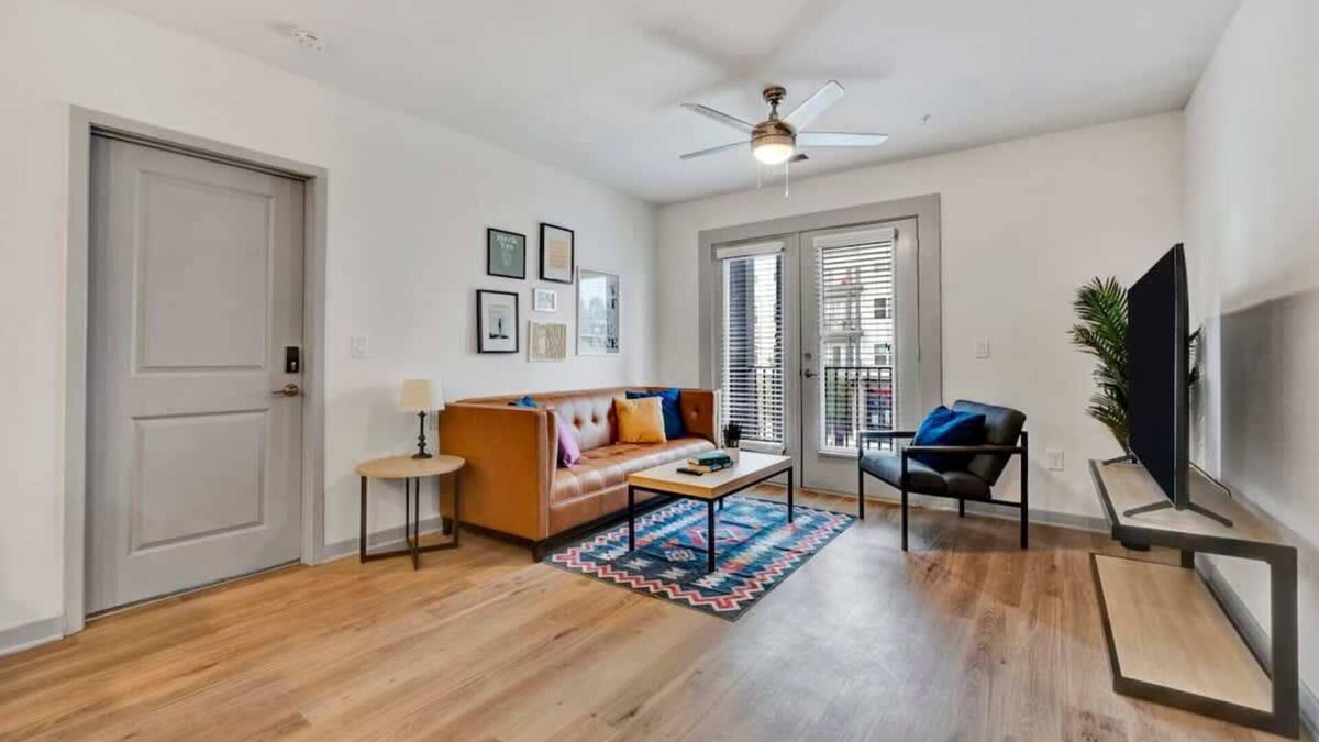 Clemson Apartment | Lakefront Vibes and Pool: 2.5 Miles SC Butterfly Garden