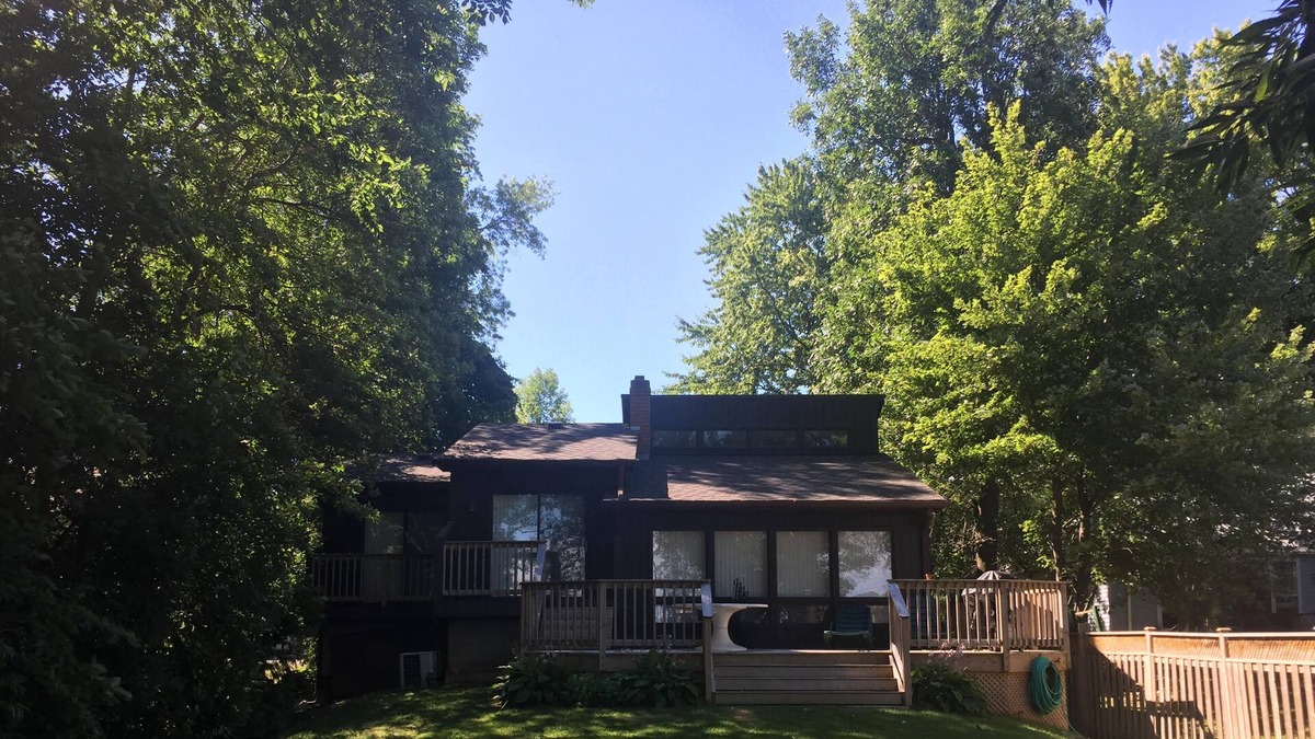 Duclos Point Cottage | Lakefront Viceroy Cottage on Lake Simcoe, 1 hr N