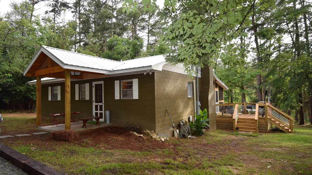Lincolnton House | Lakefront/View, 2 bed/1 full and 1/2 bath renovated Strom Thurmond/Clarks Hill