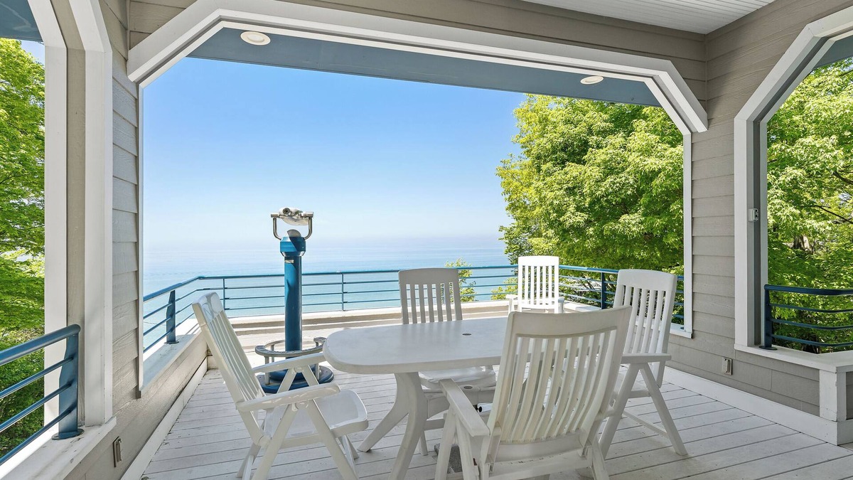 Port Sheldon House | Lakefront Villa | 5 Bed, 3 Bath