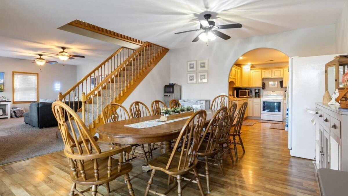 Climax Springs House | Lakefront w/Views, Kayak, Boat Slip