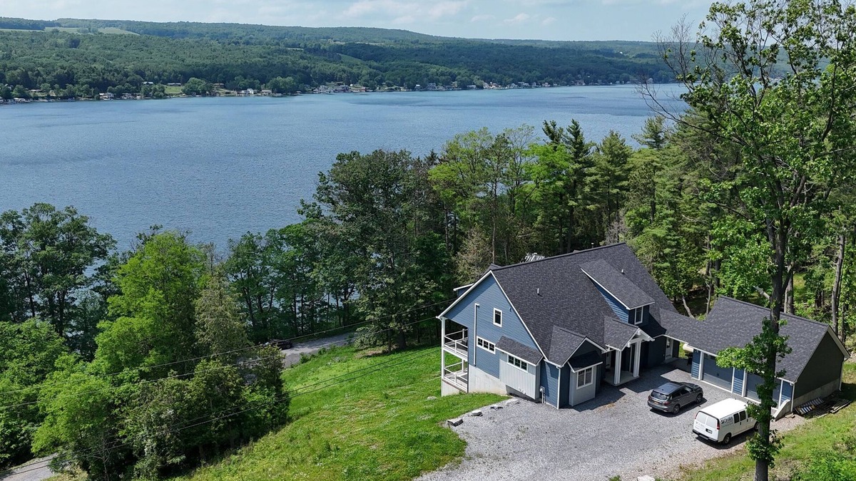 Town of Jerusalem House | Lakefront | Wine Trail | New Build | Dock