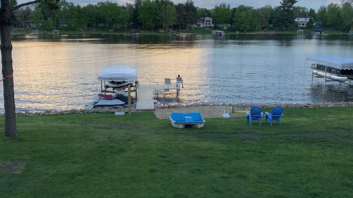 Nekoosa House | Lakefront Wisconsin home minutes from Sand Valley, w/pontoon boat rental option