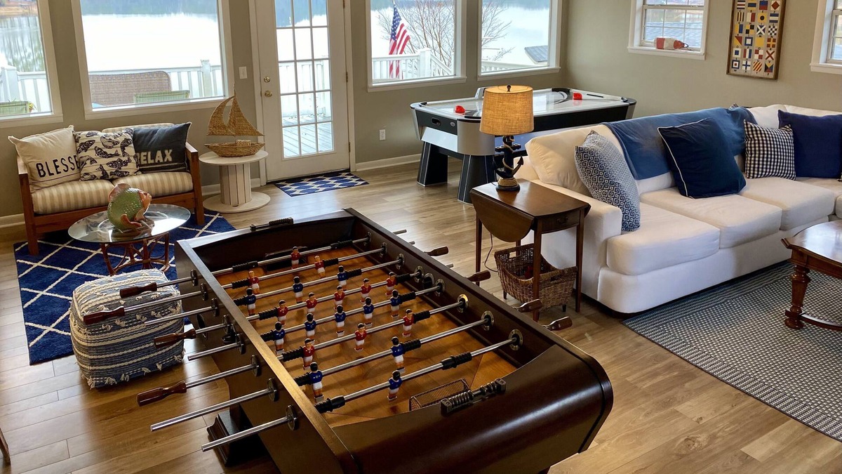 Alexander City House | Lakehouse & Boathouse 330 ft of water frontage. Kayak/paddleboat/pontoon rentals