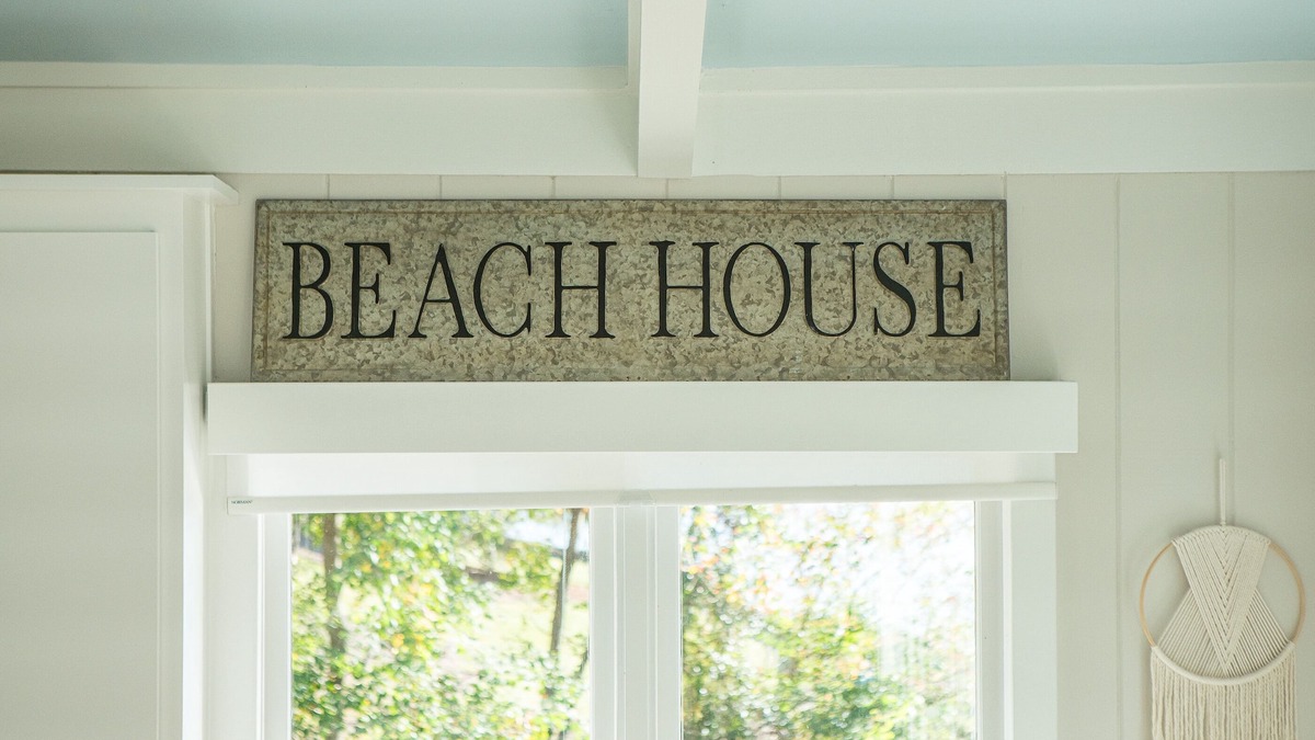 Columbus Cottage | Lakehouse, cozy, beautiful view of Lake Oliver, quiet and peaceful.