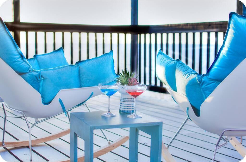 Town of Somerset Apartment | Lakehouse near Niagara Falls on Lake Ontario