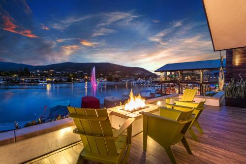 Lake San Marcos Hotel | Lakehouse Resort