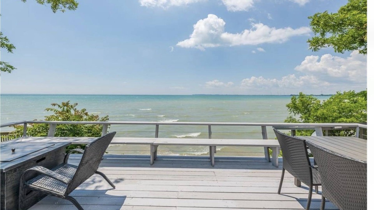 Wainfleet House | Lakehouse with Private Beach!