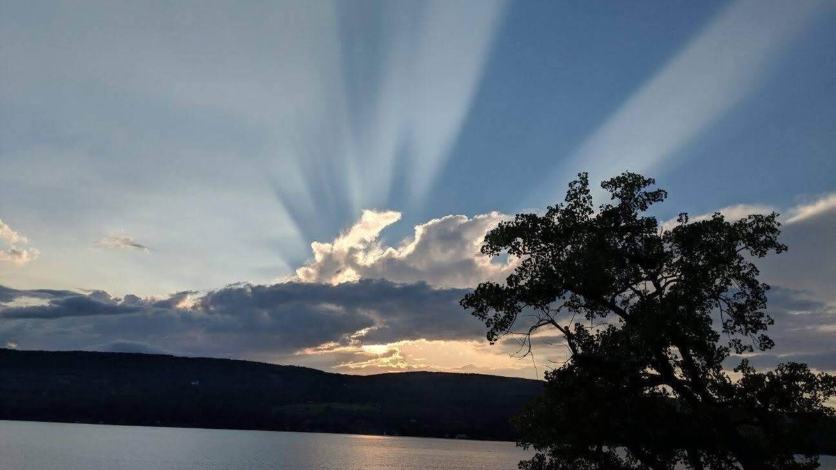 Rushville House | Lakehouse with spectacular views on Canandaigua!