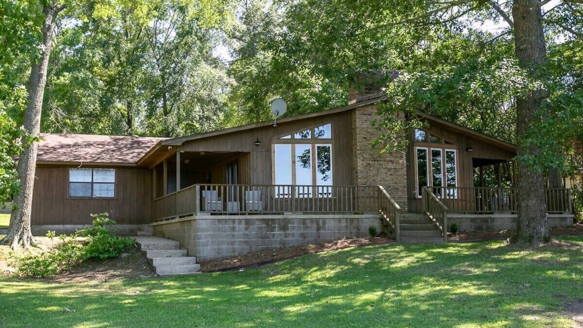 Homer House | lakelife @ claiborne | LakeFront ; Sleeps 14; Ramp