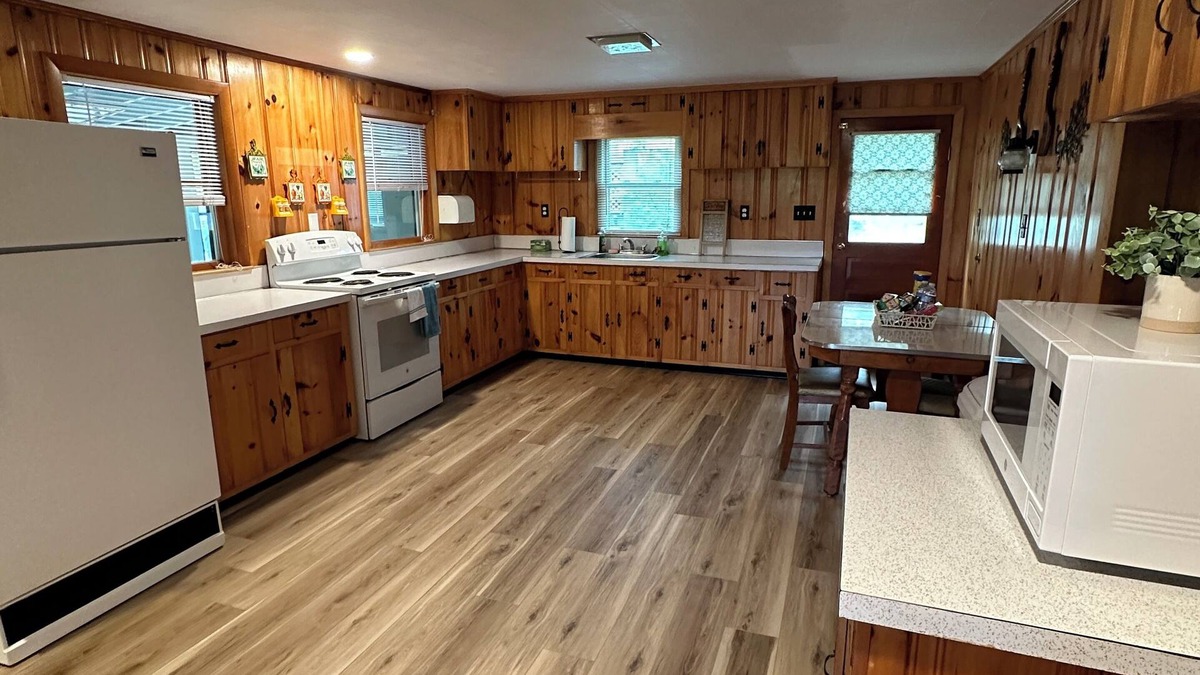 Gilmanton Cottage | Lakes Region Cozy Camp in Shellcamp