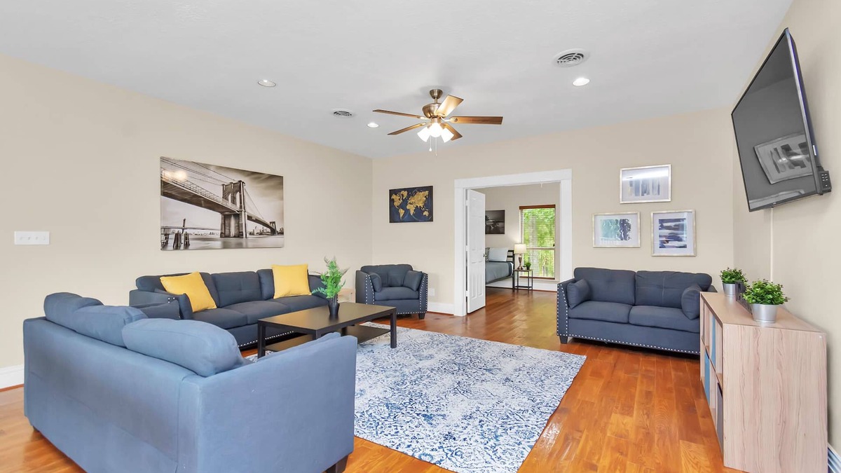 Lake Houston House | Lakeshore Escape with Breathtaking View
