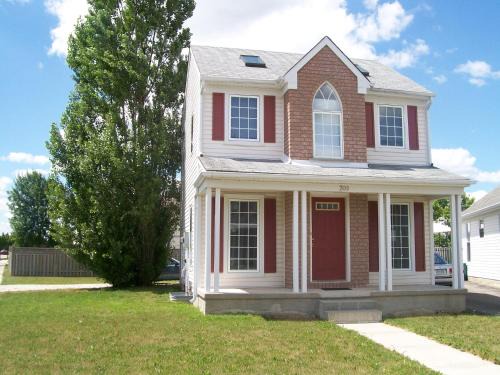 Waterloo Bed & Breakfast | Lakeshore North - Waterloo