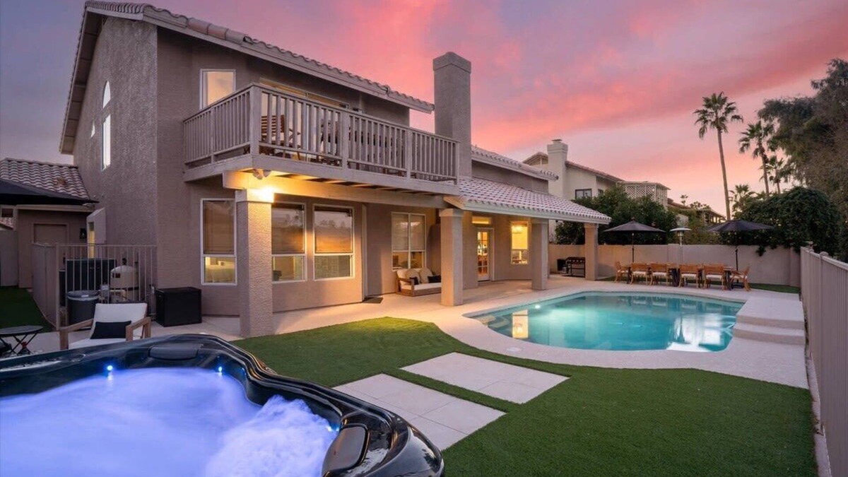 Arrowhead Ranch House | Lakeside 5BR Retreat | Pool & Hot Tub