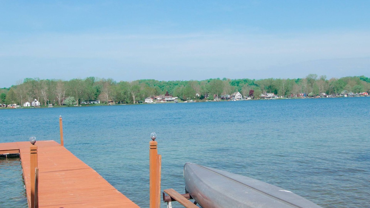 Vandalia House | Lakeside at Shavehead Lake