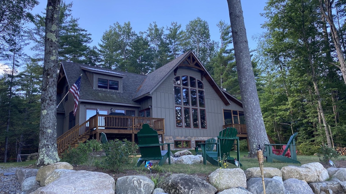 Schroon Lake House | Lakeside Beauty!