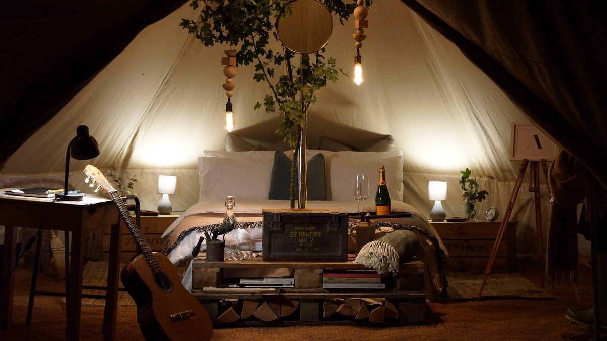 Nunney RV Rental | Lakeside Bell Tent - Canvas Studio at Marston Park