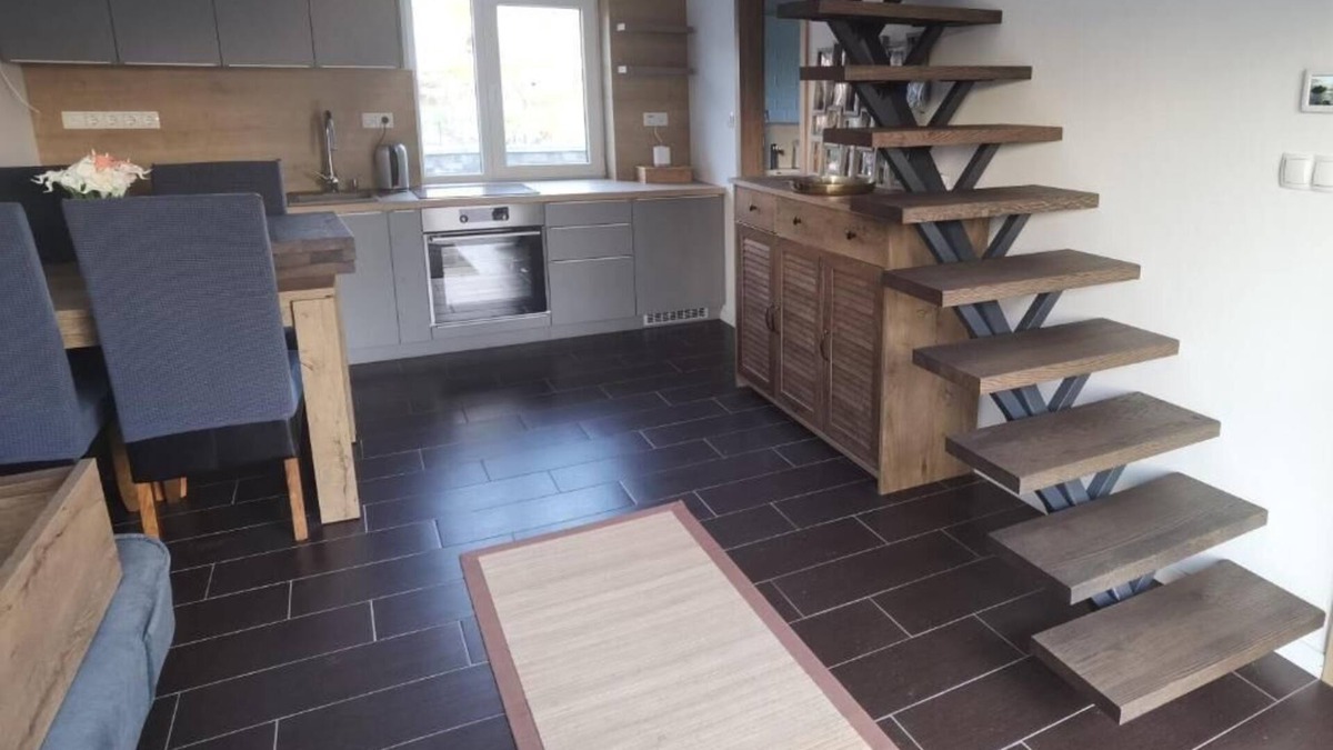 Badacsonytordemic Apartment | Lakeside Bliss: Your Perfect Getaway at Lake Balaton. 6-8bed, kitchen, terrace