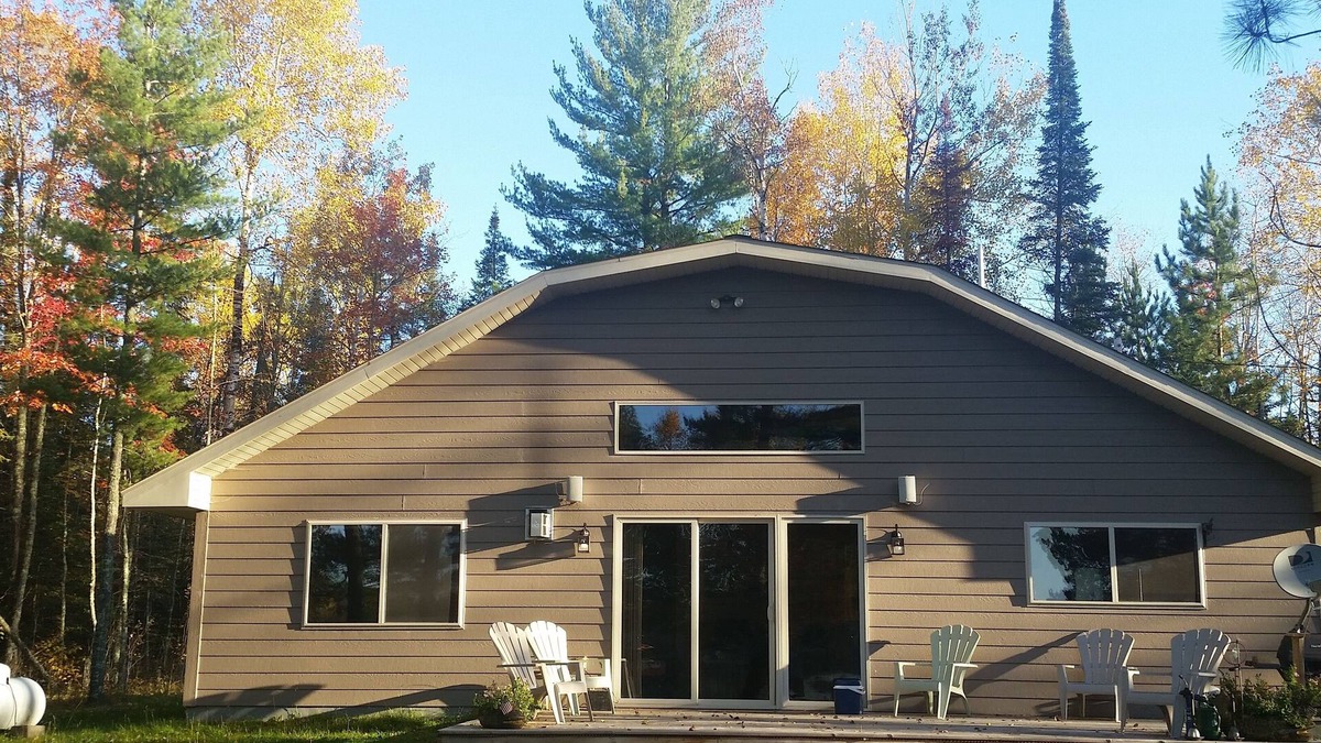 Melrude House | Lakeside bliss and serenity in the Northwoods