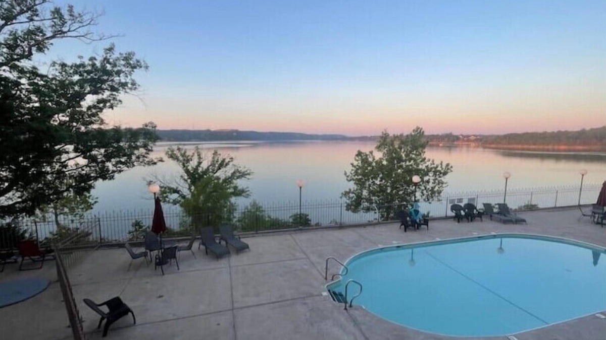 Kimberling City Condo | Lakeside Boho Bungalow on Table Rock Lake