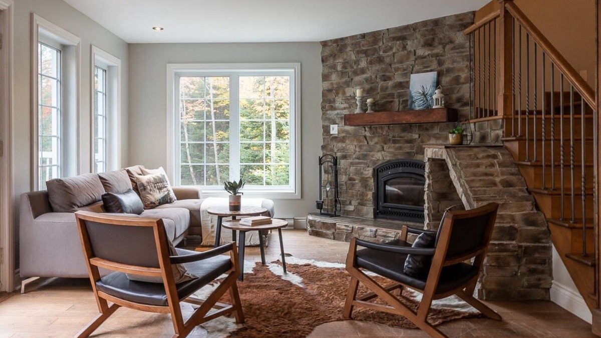 St-Adolphe-d'Howard Ski Chalet | Lakeside retreat, Firepit, Dock & Hot tub soak
