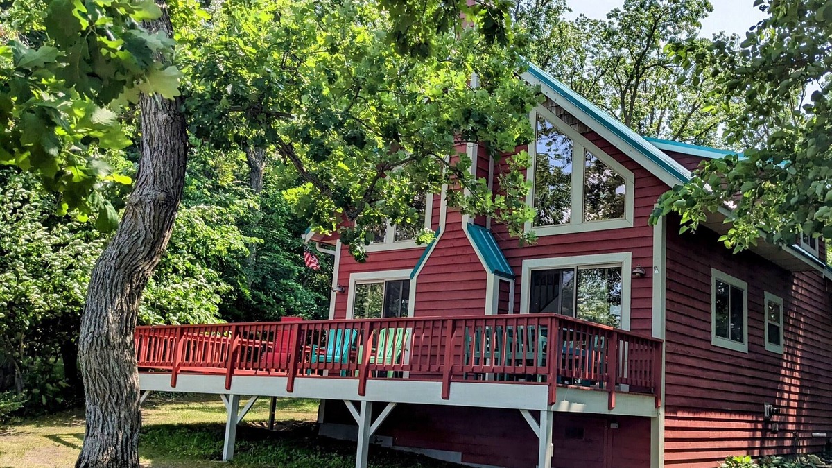 Ottertail Cabin | Lakeside cabin on Buchanan -amazing lake views, large level lot, & sandy shore