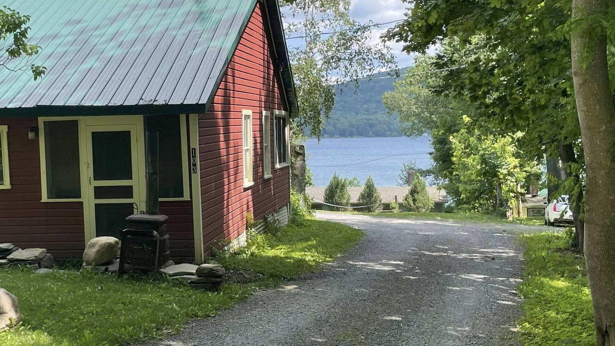 Cooperstown - Otsego Lake Cottage | Lakeside Camp in Cooperstown, NY