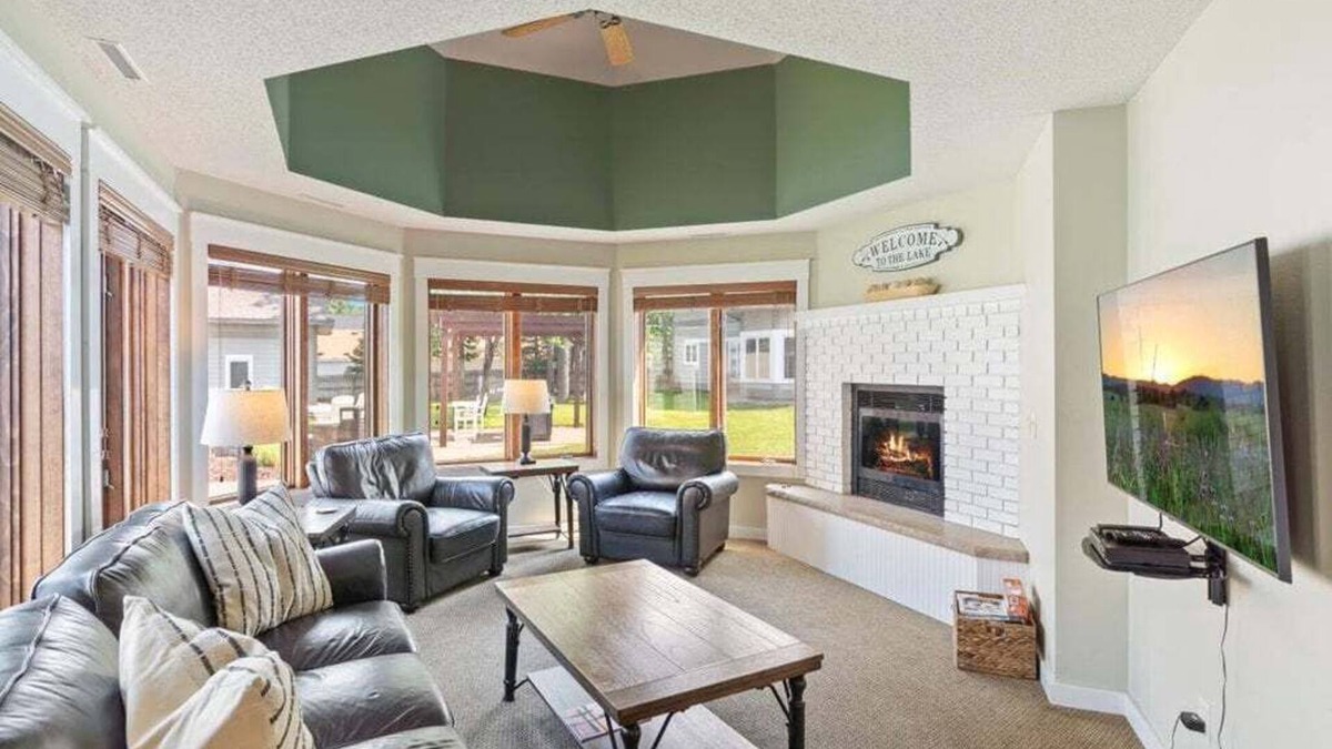 Nisswa Condo | Lakeside Condo in Gull Lake, MN, 2BR, Boat Rentals