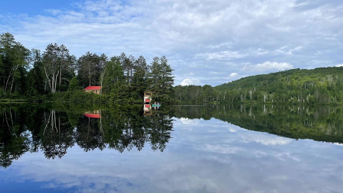Lake St. Peter Cottage | Lakeside Cottage Near Algonquin Park