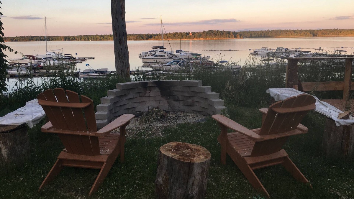 Plattsburgh Cottage | Lakeside Cottage #303 at Valcour Cottages