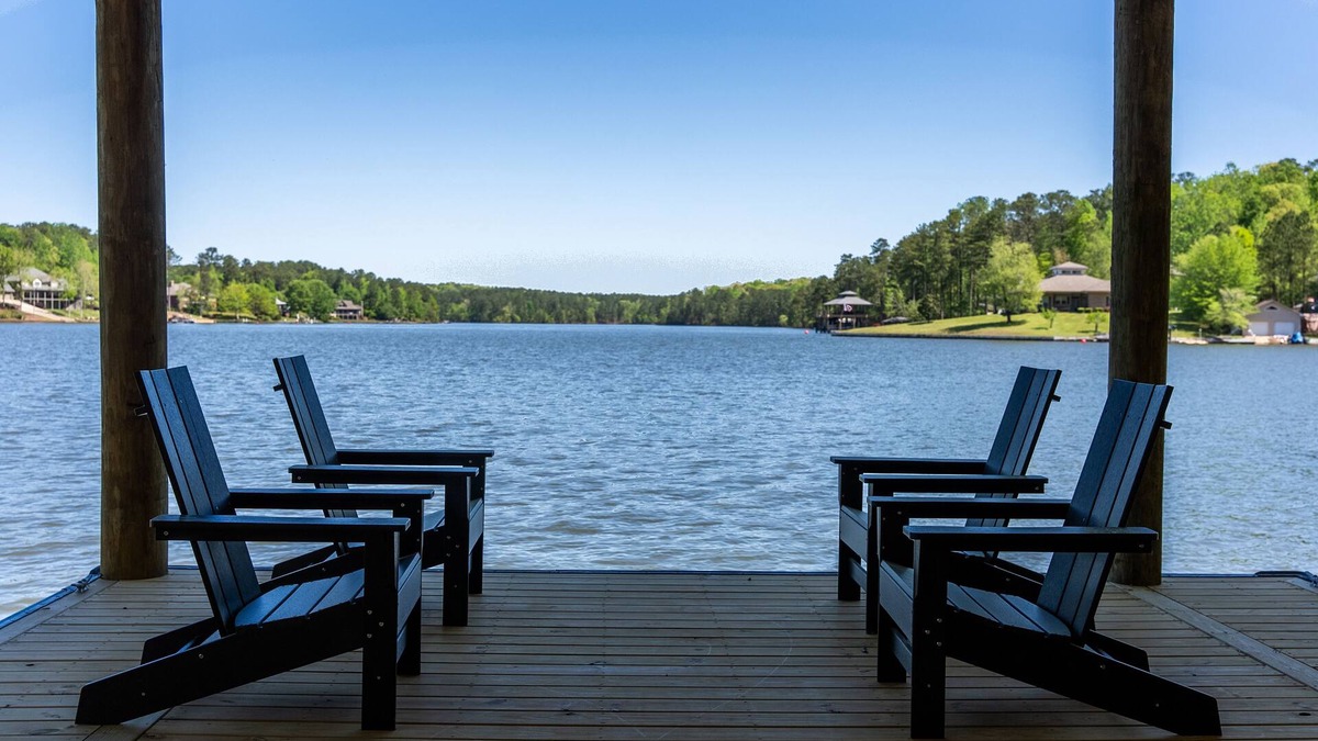 Jacksons' Gap House | Lakeside Cottage in the Treetops - 2 bedrooms with amazing view