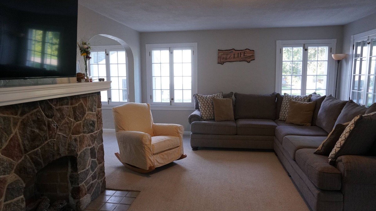 Chippewa Lake Cottage | Lakeside cottage, steps away from the lake, perfect for family and friends