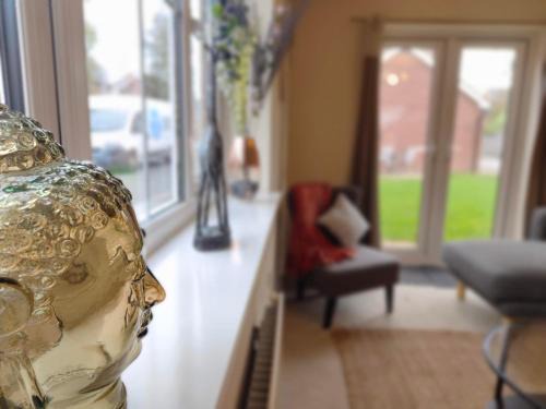 Eastleigh House | Lakeside-Dakota 3bed house 2bath parking M27 J5 Southampton Airport sleeps 6