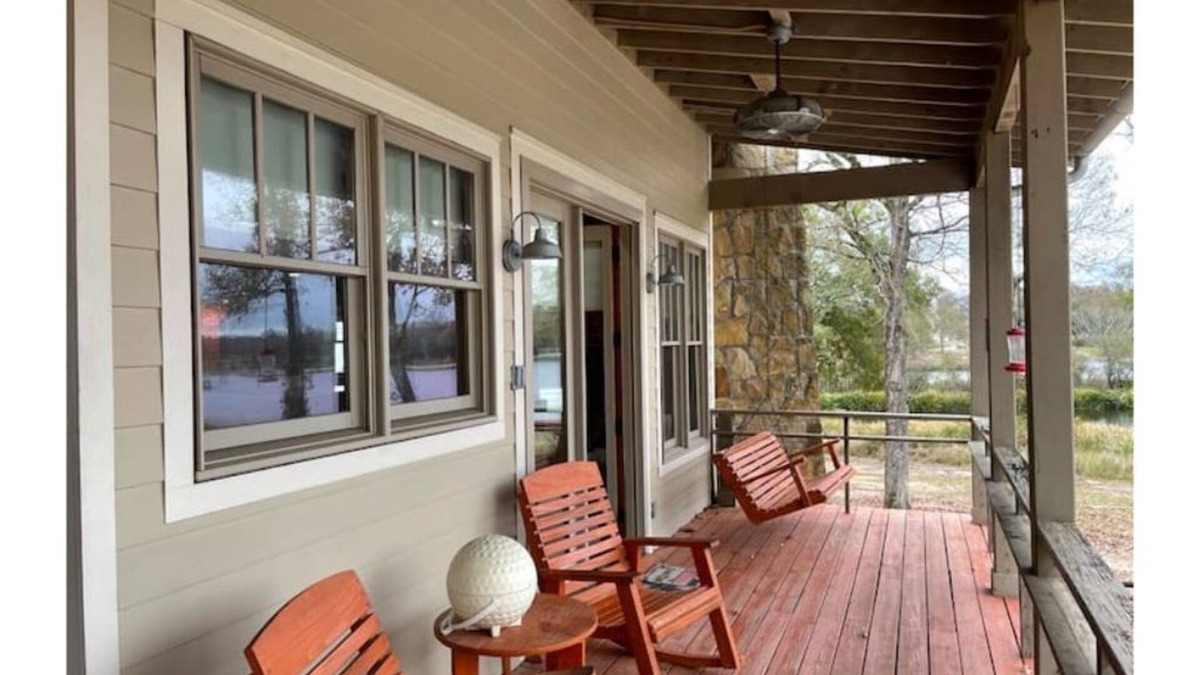 Lindale House | Lakeside Getaway #2 near Canton Trade Days