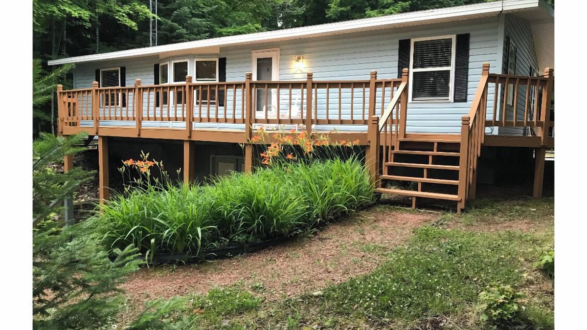 Three Lakes House | Lakeside Getaway in the Nicolet National Forest on Beautiful Butternut Lake