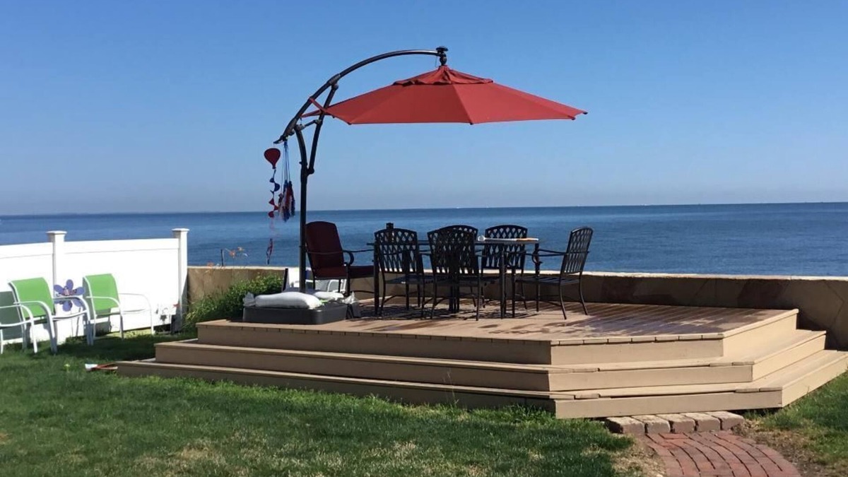 Huron House | Lakeside home with a view of Cedar Point - 4 Bedrooms 2 full Baths