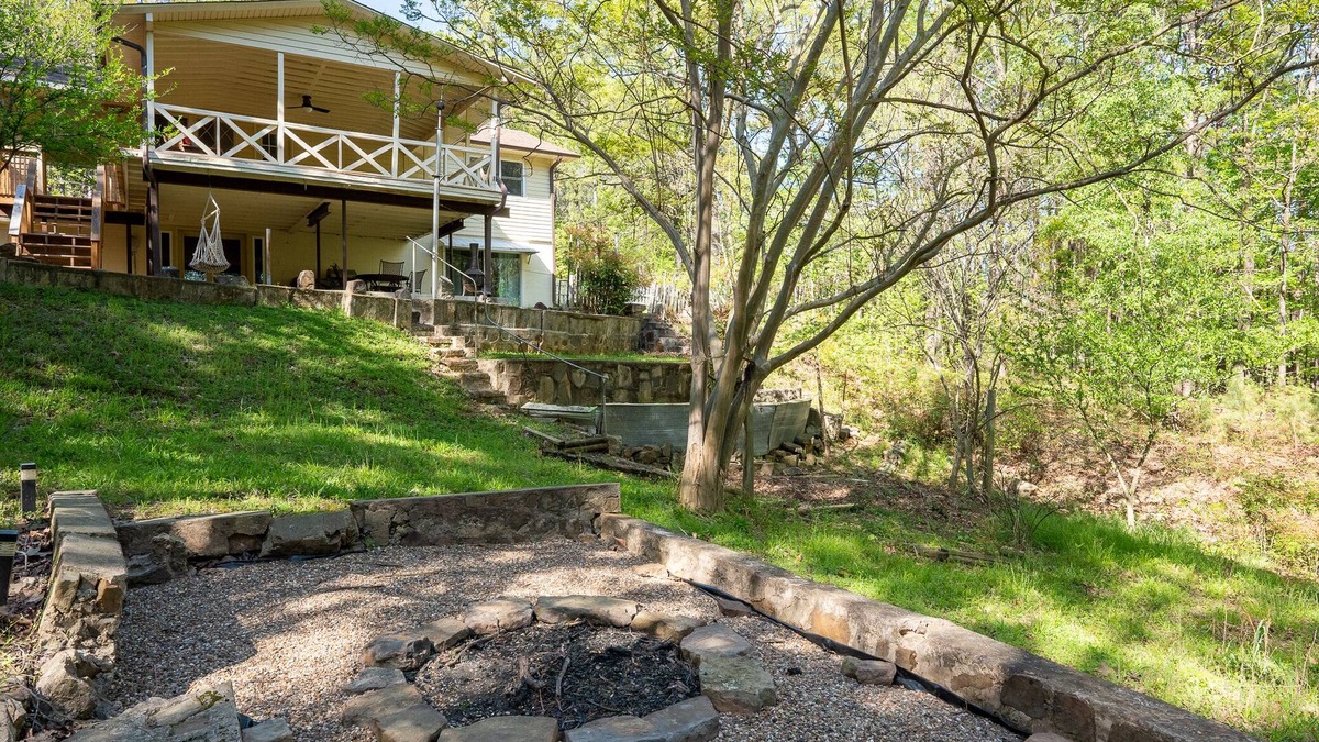 Fairfield Bay House | Lakeside Livin'-near Marina, Game Room, Wi-Fi, King Bed, Fire Pit, Huge Balcony