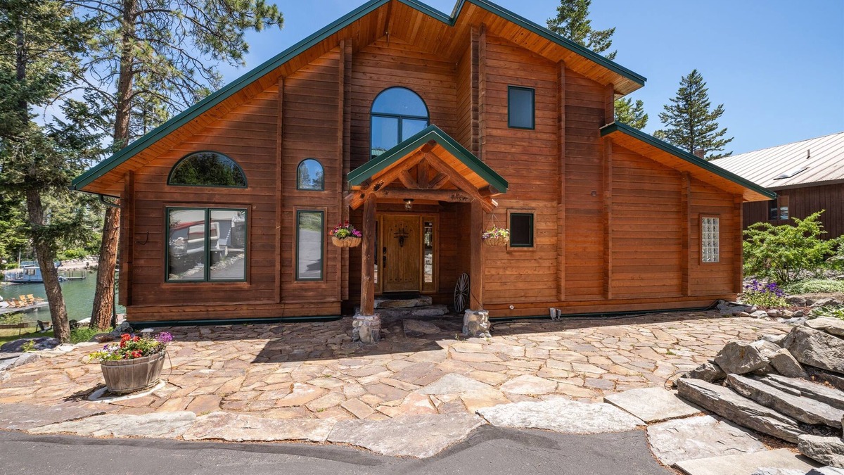Lakeside Cabin | Lakeside Lodge with Private Dock and Beach, Sleeps 10!