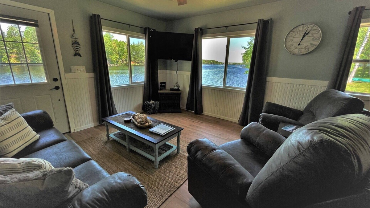 Phillips Cabin | Lakeside Lodging #3 | 2 Bed, 1 Bath