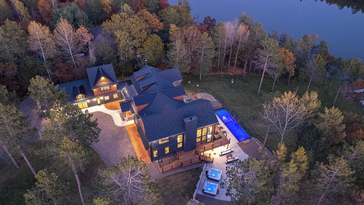 Minong Cabin | Lakeside Mansion - Pool - Hot Tubs - Home Theater
