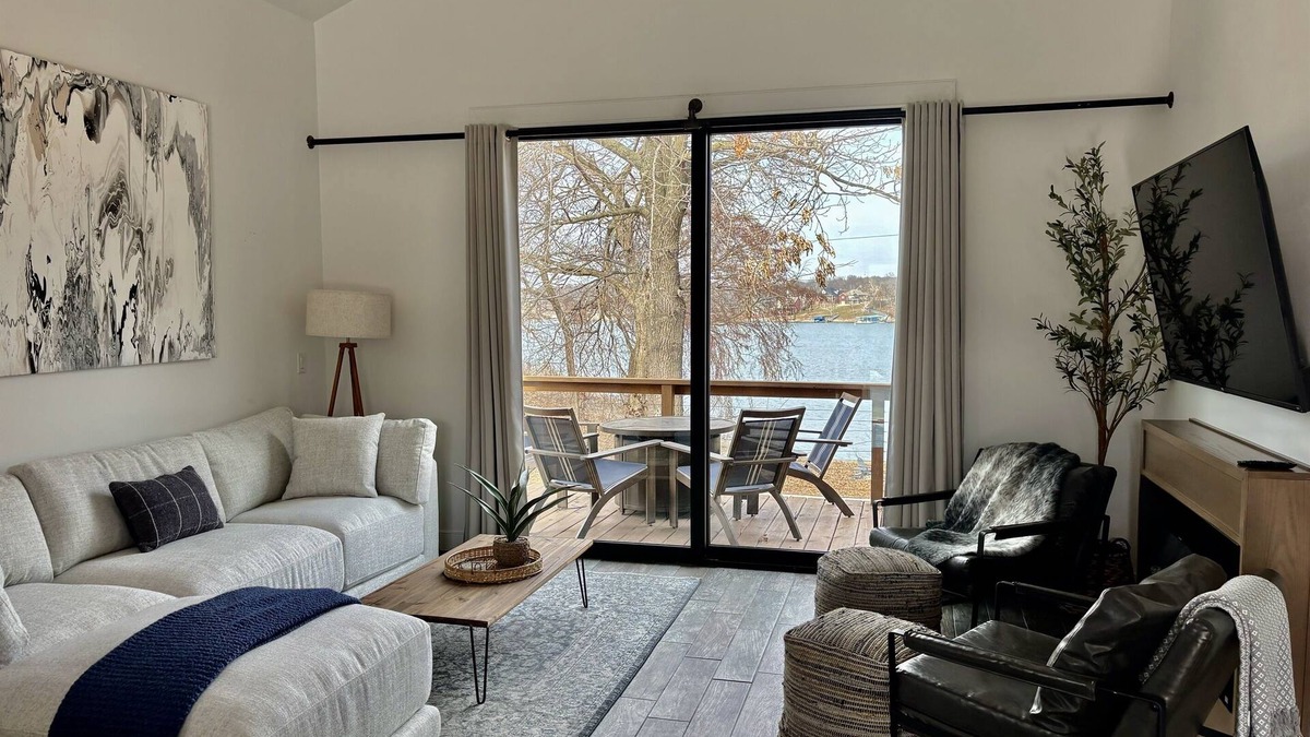 Grove Cabin | Lakeside Modern Luxury with Lake Views, King Beds