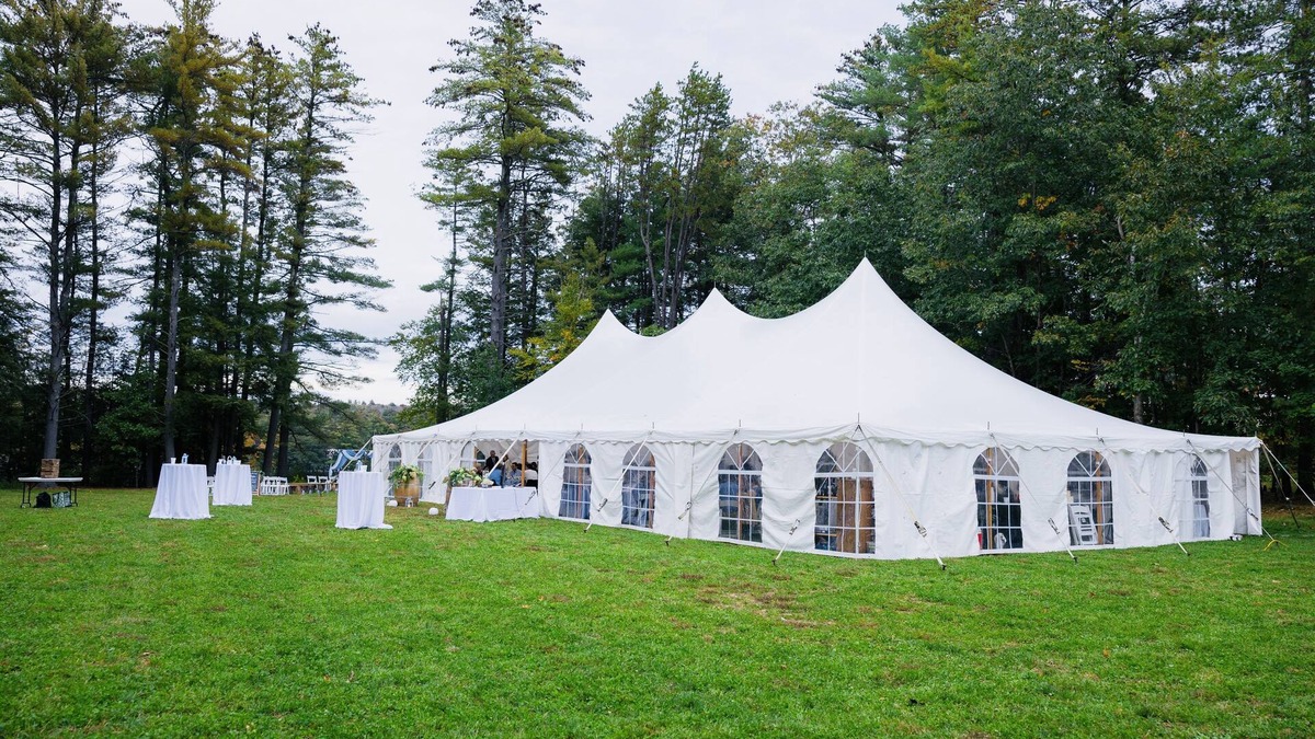 Goffstown House | Lakeside property located on a lake in Goffstown, NH.