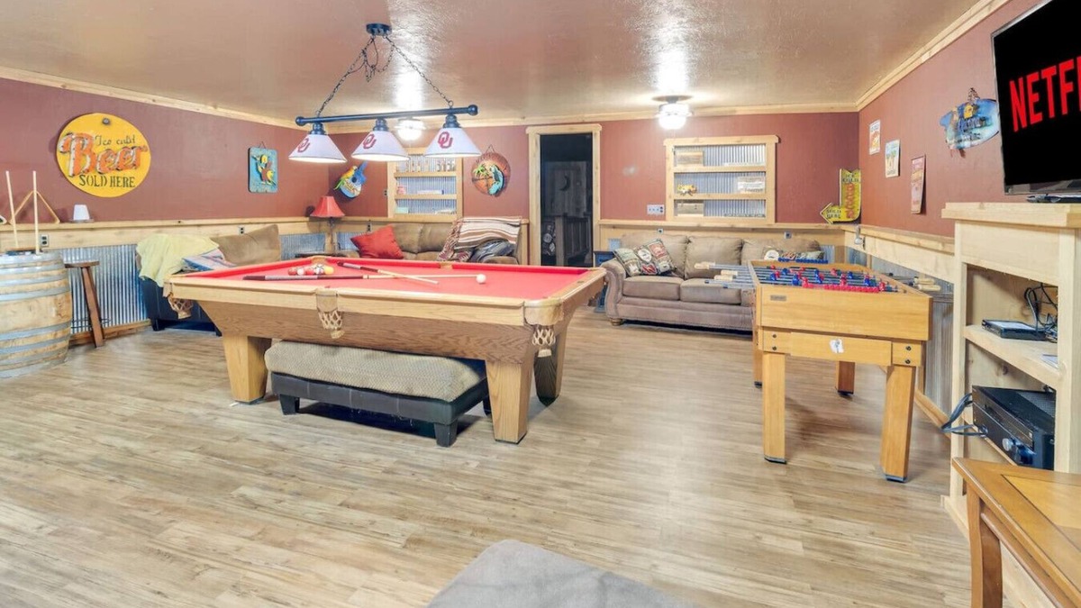 Eufaula House | Lakeside Retreat & Game Haven!