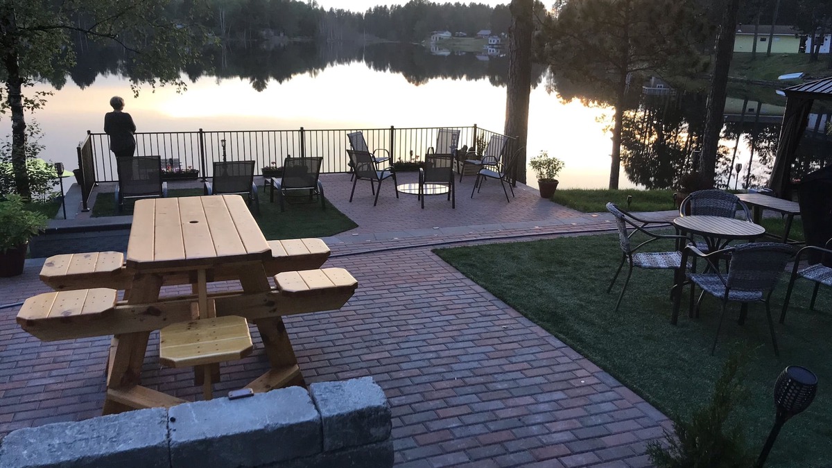 National Mine Resort | Lakeside Retreat