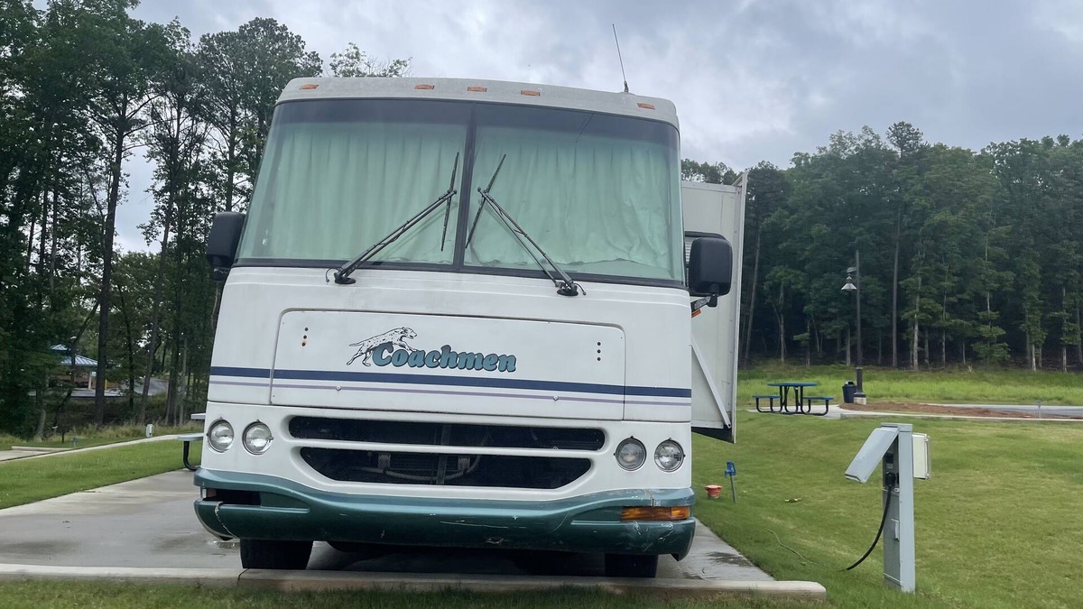 Sugar Hill House | Lakeside RV Getaway