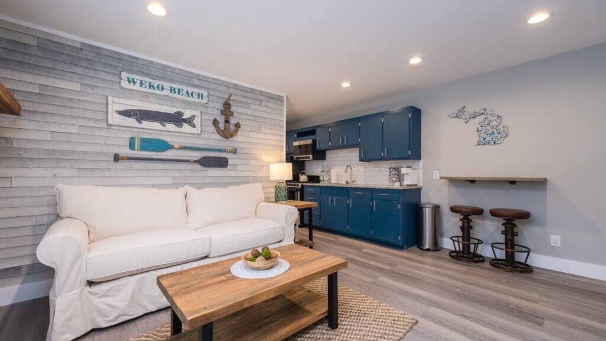 Bridgman Condo | Lakeside Serenity: One-Bedroom Villa