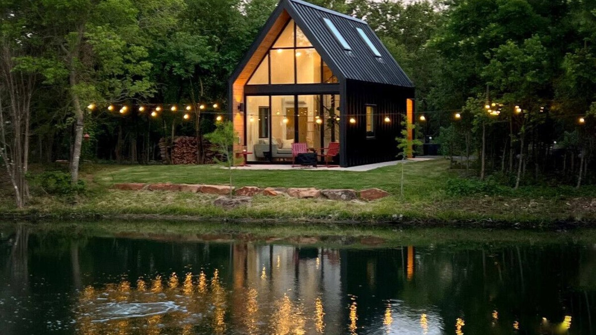 Lacy-Lakeview Cabin | Lakeside South at Live Oak Lake | Modern Cabin