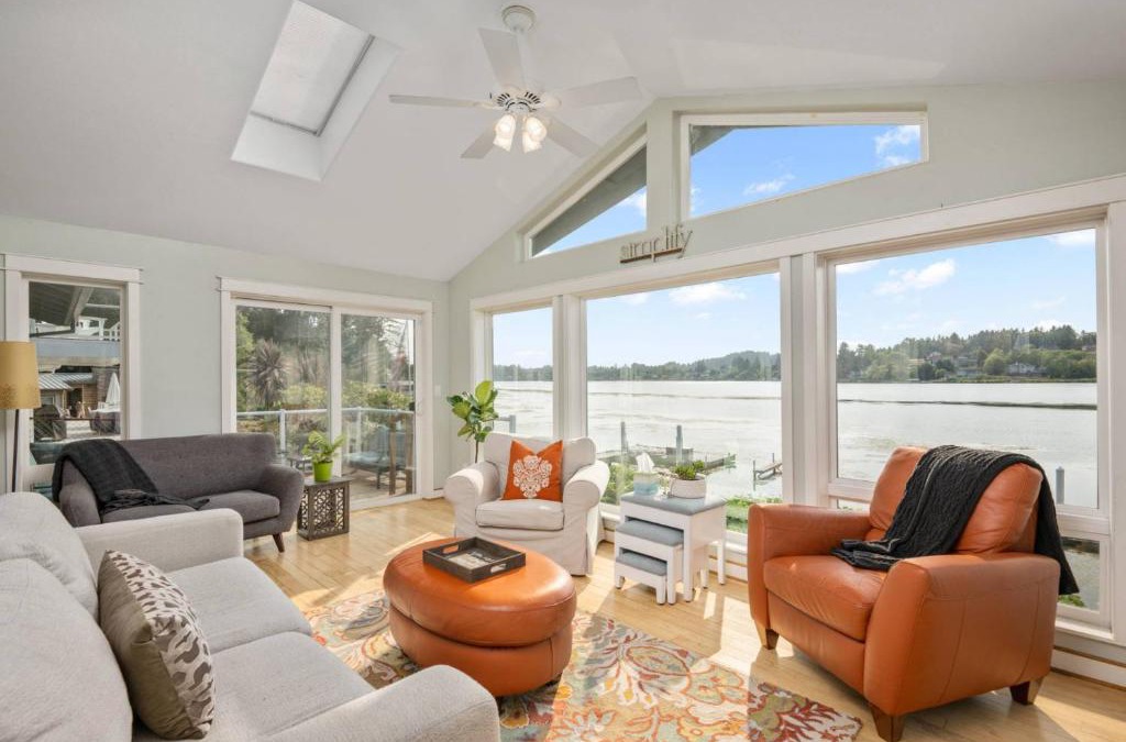 Otis House | LakeTime